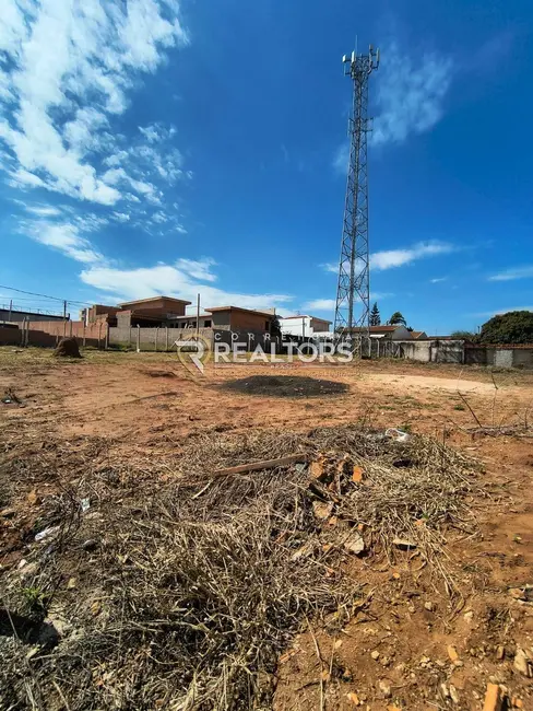 Foto 5 de Terreno / Lote à venda, 972m2 em Botucatu - SP