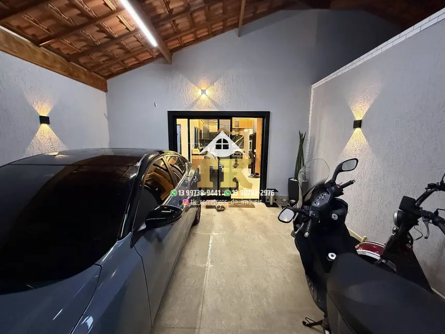 Foto 2 de Casa com 3 quartos à venda, 103m2 em Tupi, Praia Grande - SP