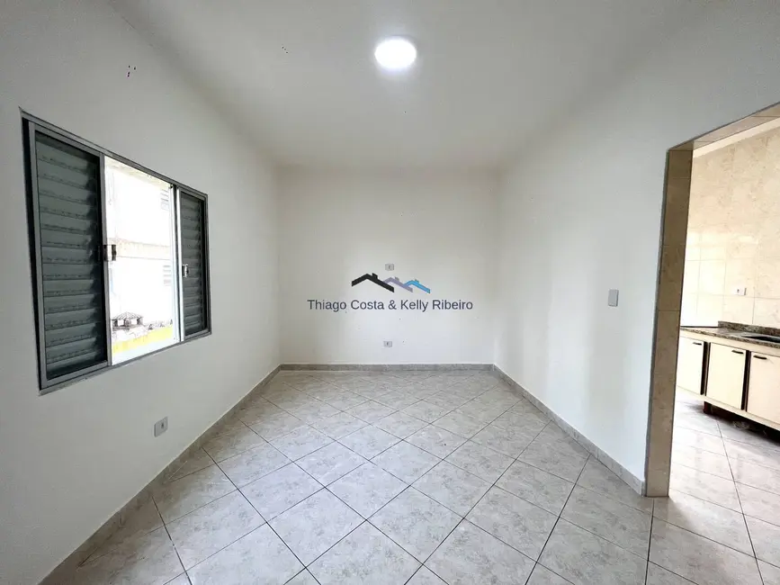 Kitnet com 1 quarto à venda, 29m2 em Caiçara, Praia Grande - SP - imagem 5 Foto 5 de Kitnet com 1 quarto à venda, 29m2 em Caiçara, Praia Grande - SP