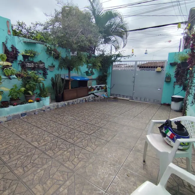 Casa com 2 quartos para alugar, 70m2 em Vila Sônia, Praia Grande - SP - imagem 2 Foto 2 de Casa com 2 quartos para alugar, 70m2 em Vila Sônia, Praia Grande - SP