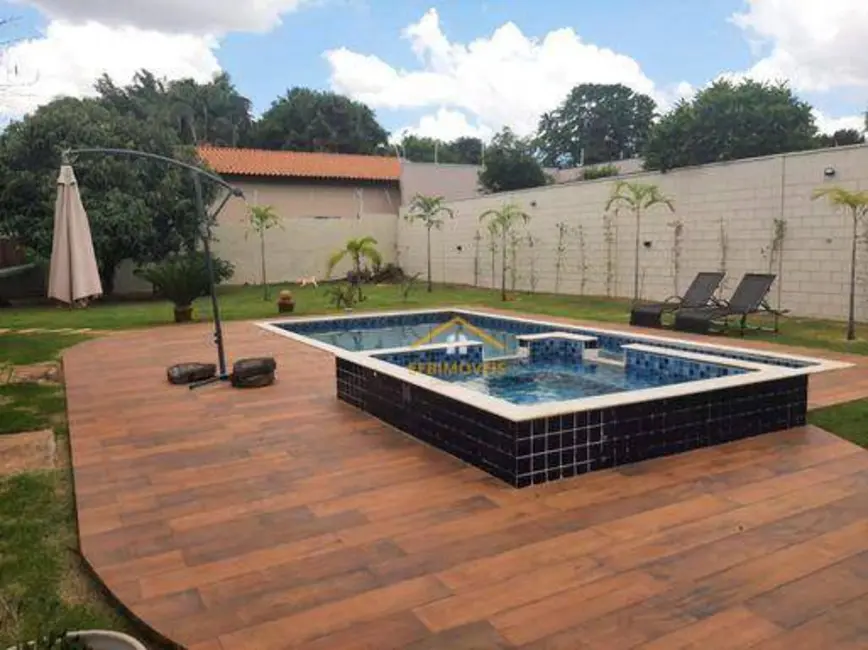 Foto 3 de Casa de Condomínio com 4 quartos à venda, 1013m2 em Estância Hípica, Nova Odessa - SP