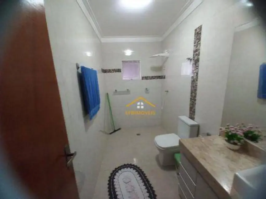 Foto 4 de Casa com 3 quartos à venda, 320m2 em Jardim Monte das Oliveiras, Nova Odessa - SP