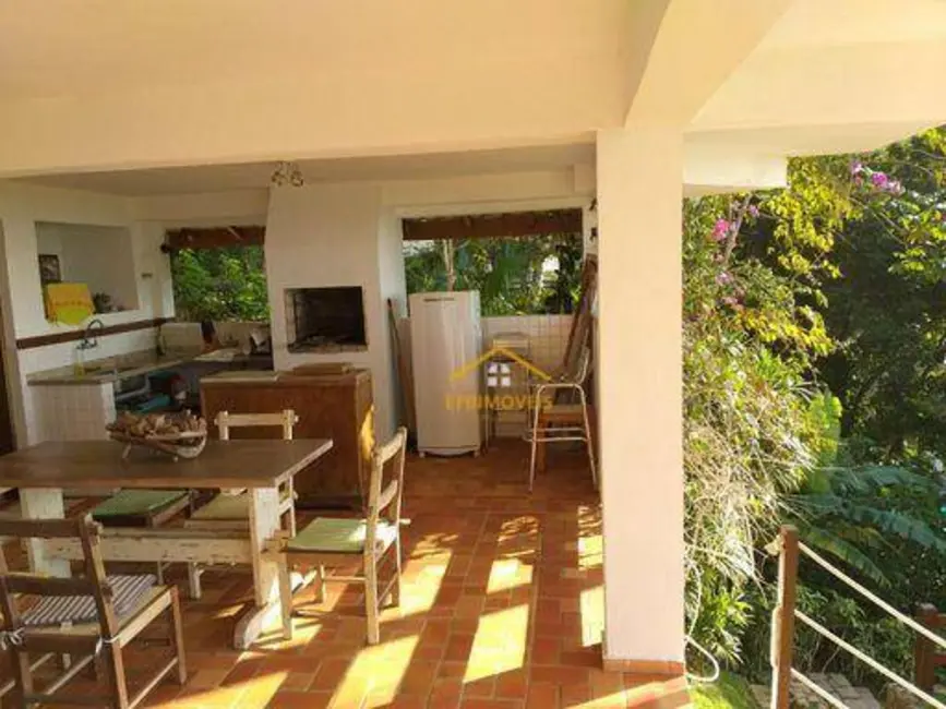 Casa com 4 quartos à venda, 1870m2 em Ubatuba - SP - imagem 4 Foto 4 de Casa com 4 quartos à venda, 1870m2 em Ubatuba - SP