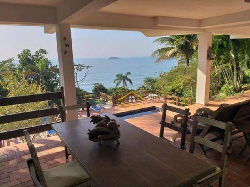 Casa com 4 quartos à venda, 1870m2 em Ubatuba - SP - imagem 9 Foto 9 de Casa com 4 quartos à venda, 1870m2 em Ubatuba - SP