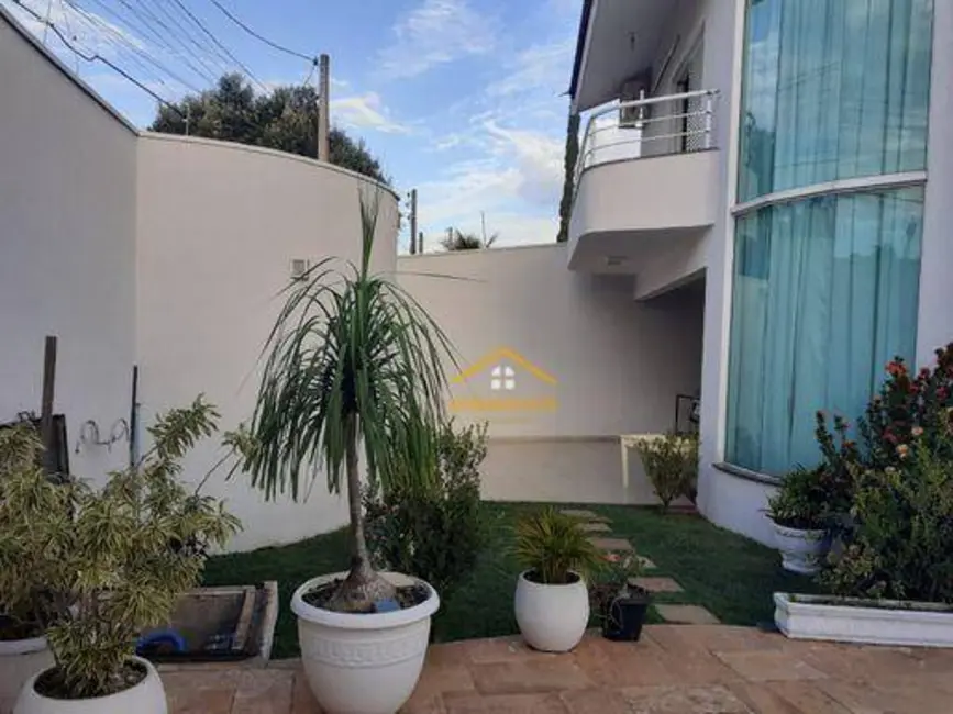Foto 3 de Casa com 3 quartos à venda, 264m2 em Parque Nova Carioba, Americana - SP