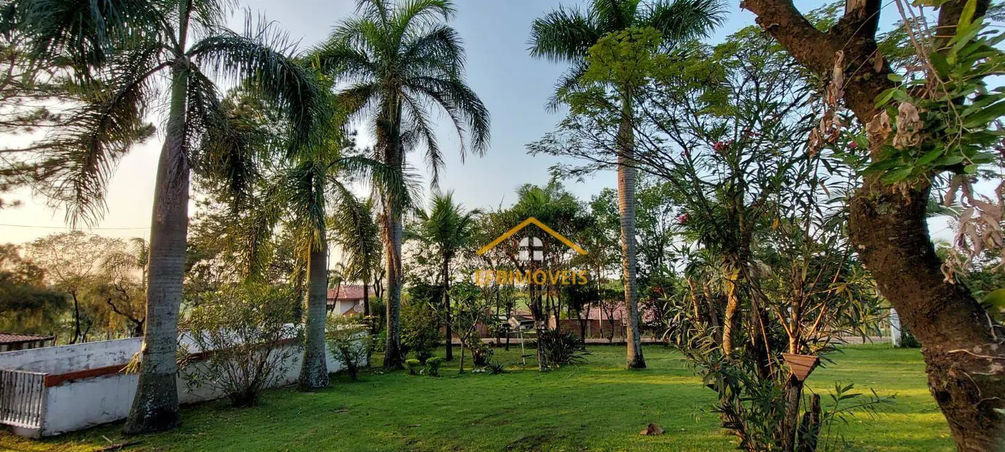 Foto 1 de Chácara com 3 quartos à venda, 2080m2 em Bairro dos Pires, Limeira - SP