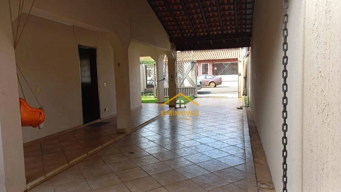 Foto 9 de Sobrado com 3 quartos à venda, 200m2 em Jardim Capuava, Nova Odessa - SP