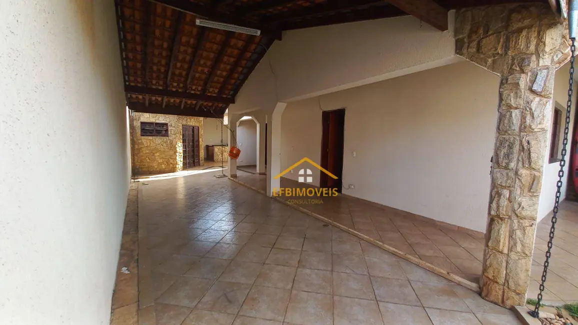 Foto 4 de Sobrado com 3 quartos à venda, 200m2 em Jardim Capuava, Nova Odessa - SP