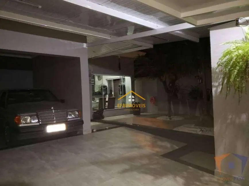 Foto 6 de Casa com 3 quartos à venda, 500m2 em Jardim Ipiranga, Americana - SP