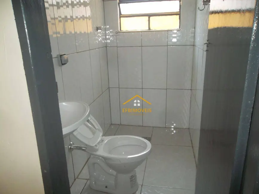 Foto 3 de Casa com 2 quartos à venda, 364m2 em Bosque dos Cedros, Nova Odessa - SP