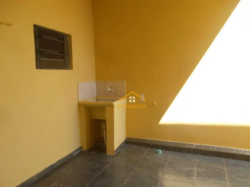 Foto 8 de Casa com 2 quartos à venda, 364m2 em Bosque dos Cedros, Nova Odessa - SP