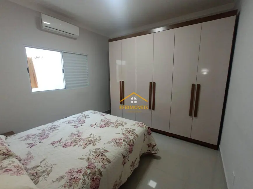 Foto 9 de Casa com 3 quartos à venda, 150m2 em Jardim Santa Rosa, Nova Odessa - SP
