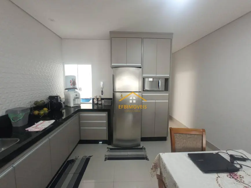 Foto 3 de Casa com 3 quartos à venda, 150m2 em Jardim Santa Rosa, Nova Odessa - SP