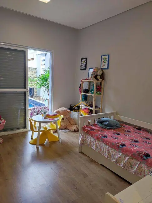 Casa de Condomínio com 3 quartos à venda, 220m2 em Residencial Imigrantes, Nova Odessa - SP - imagem 9 Foto 9 de Casa de Condomínio com 3 quartos à venda, 220m2 em Residencial Imigrantes, Nova Odessa - SP