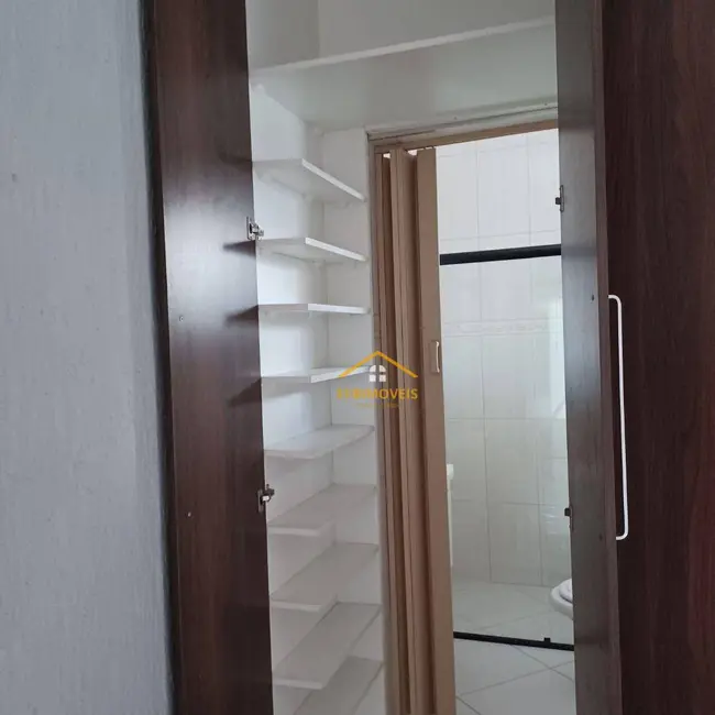 Foto 3 de Casa com 2 quartos à venda, 175m2 em Jardim São Jorge, Nova Odessa - SP