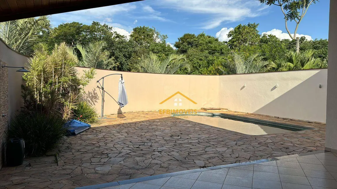 Casa com 3 quartos à venda, 495m2 em Jardim Maria Helena, Nova Odessa - SP - imagem 3 Foto 3 de Casa com 3 quartos à venda, 495m2 em Jardim Maria Helena, Nova Odessa - SP