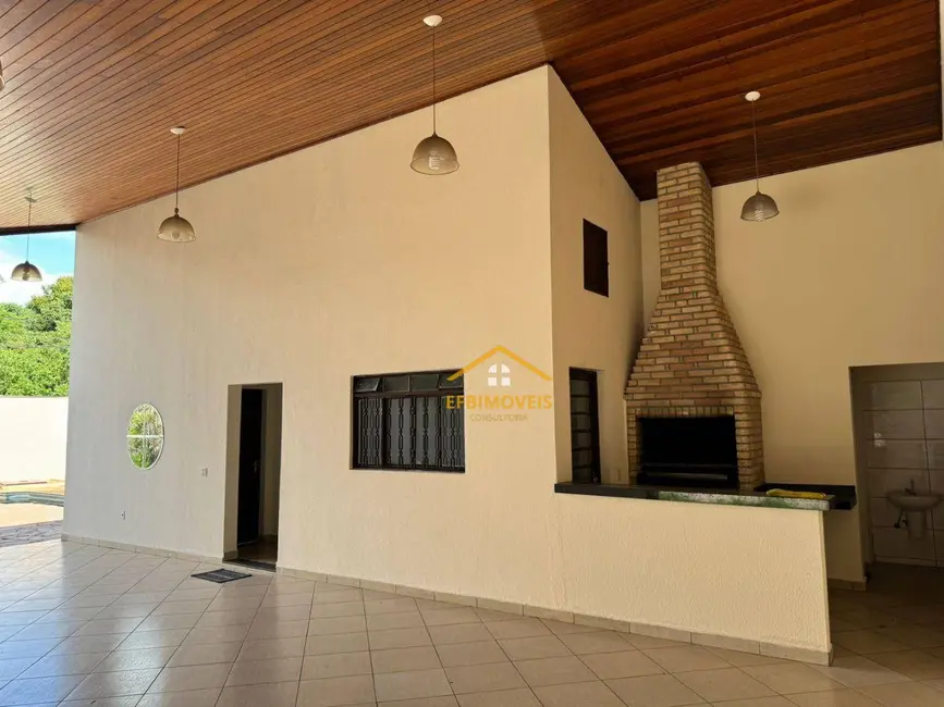 Casa com 3 quartos à venda, 495m2 em Jardim Maria Helena, Nova Odessa - SP - imagem 4 Foto 4 de Casa com 3 quartos à venda, 495m2 em Jardim Maria Helena, Nova Odessa - SP