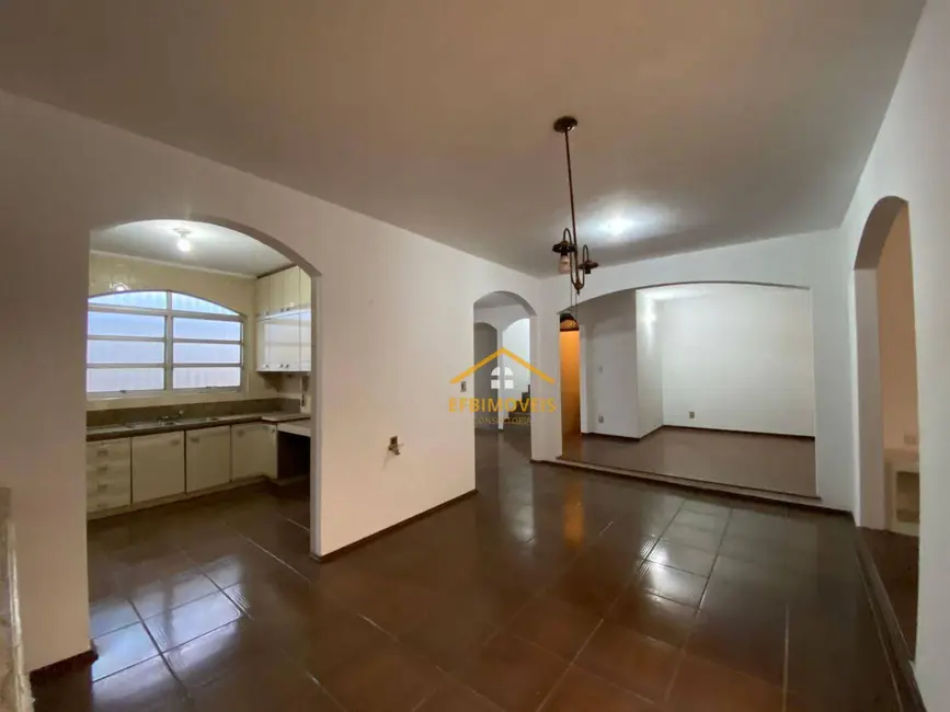 Foto 1 de Casa à venda e para alugar, 400m2 em Centro, Nova Odessa - SP