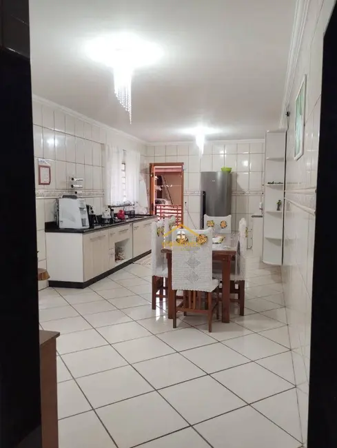 Foto 6 de Casa com 3 quartos à venda, 300m2 em Parque Residencial Klavin, Nova Odessa - SP