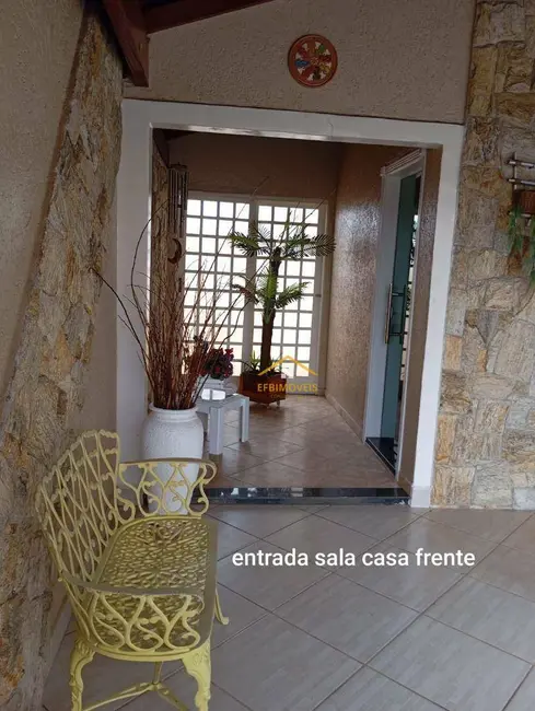 Foto 3 de Casa com 2 quartos à venda, 300m2 em Jardim Santa Rosa, Nova Odessa - SP