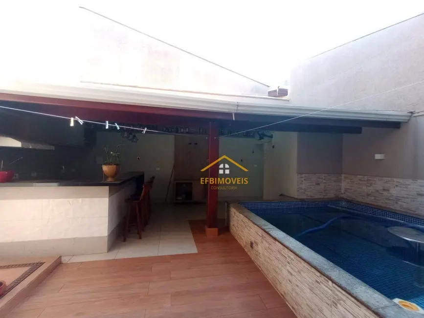 Foto 4 de Sobrado com 3 quartos à venda, 210m2 em Parque Novo Mundo, Americana - SP