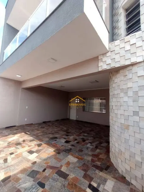 Foto 6 de Sobrado com 3 quartos à venda, 210m2 em Parque Novo Mundo, Americana - SP