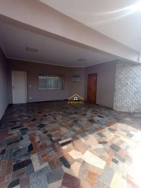 Foto 8 de Sobrado com 3 quartos à venda, 210m2 em Parque Novo Mundo, Americana - SP