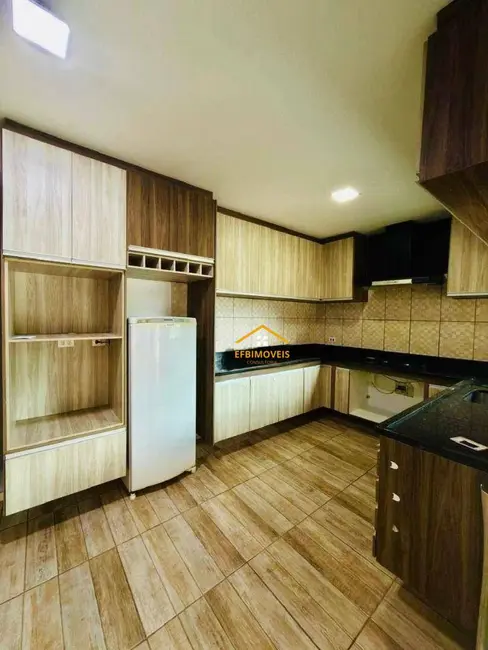 Foto 5 de Chácara com 3 quartos à venda, 1150m2 em Recanto do Guaraparí, Nova Odessa - SP