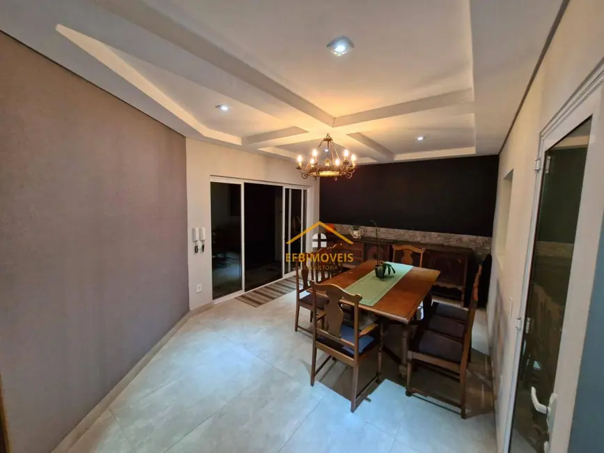 Foto 4 de Casa com 3 quartos à venda, 410m2 em Jardim Maria Helena, Nova Odessa - SP