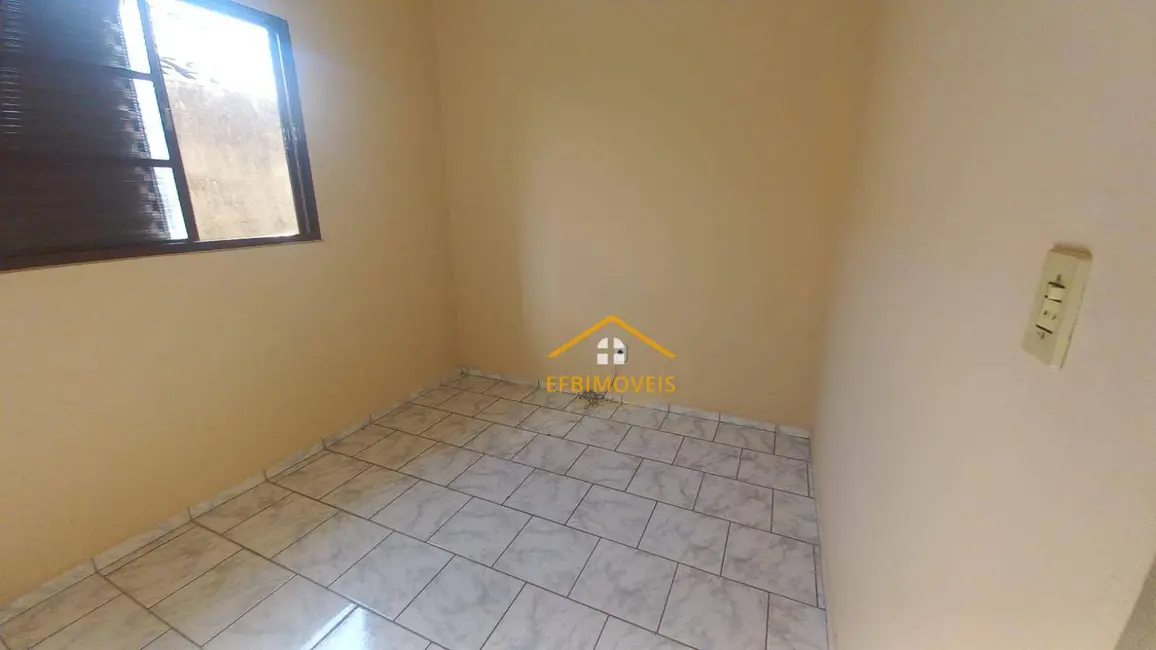 Foto 8 de Casa com 2 quartos à venda, 160m2 em Jardim Campos Verdes, Nova Odessa - SP