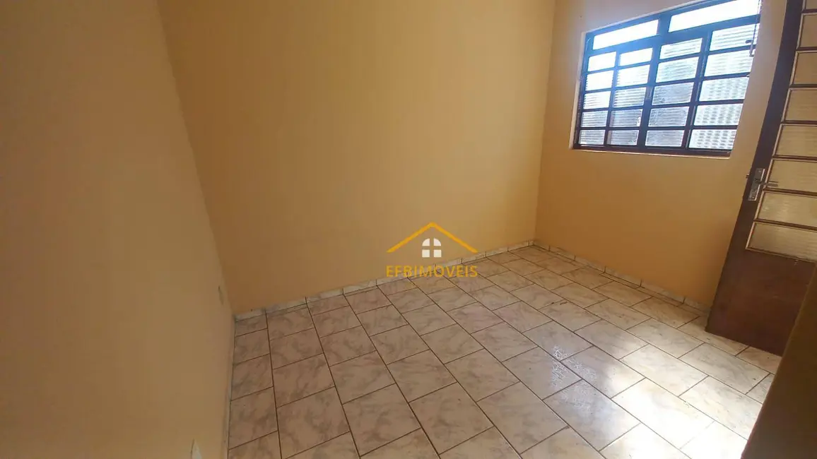 Foto 1 de Casa com 2 quartos à venda, 160m2 em Jardim Campos Verdes, Nova Odessa - SP