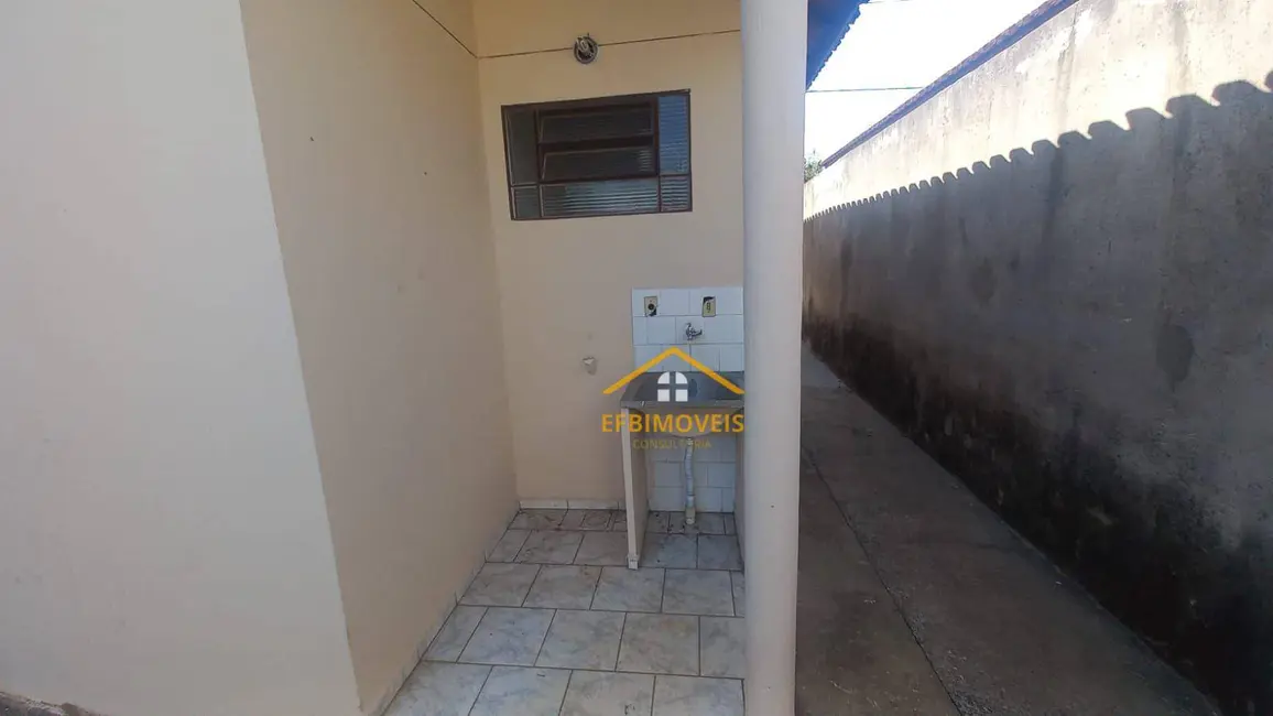 Foto 3 de Casa com 2 quartos à venda, 160m2 em Jardim Campos Verdes, Nova Odessa - SP