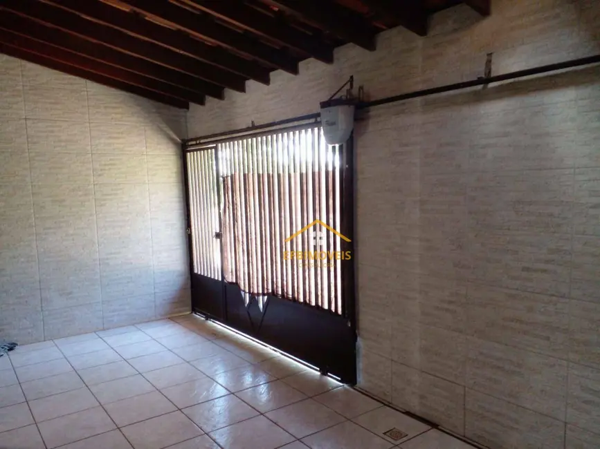 Foto 2 de Sobrado com 2 quartos à venda, 160m2 em Jardim Campos Verdes, Nova Odessa - SP