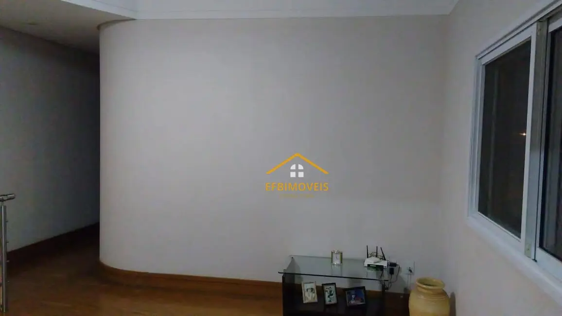 Sobrado com 3 quartos à venda, 175m2 em Parque Fabrício, Nova Odessa - SP - imagem 7 Foto 7 de Sobrado com 3 quartos à venda, 175m2 em Parque Fabrício, Nova Odessa - SP