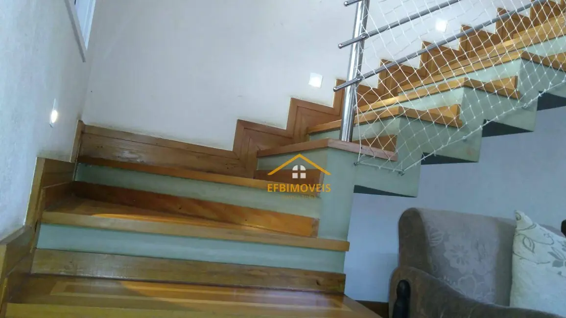 Sobrado com 3 quartos à venda, 175m2 em Parque Fabrício, Nova Odessa - SP - imagem 4 Foto 4 de Sobrado com 3 quartos à venda, 175m2 em Parque Fabrício, Nova Odessa - SP