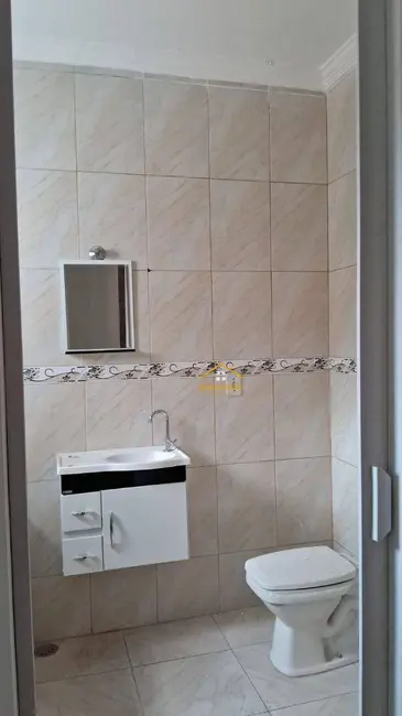 Sobrado com 3 quartos à venda e para alugar, 250m2 em Centro, Nova Odessa - SP - imagem 7 Foto 7 de Sobrado com 3 quartos à venda e para alugar, 250m2 em Centro, Nova Odessa - SP