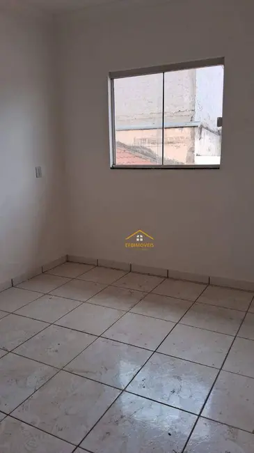 Sobrado com 3 quartos à venda e para alugar, 250m2 em Centro, Nova Odessa - SP - imagem 2 Foto 2 de Sobrado com 3 quartos à venda e para alugar, 250m2 em Centro, Nova Odessa - SP