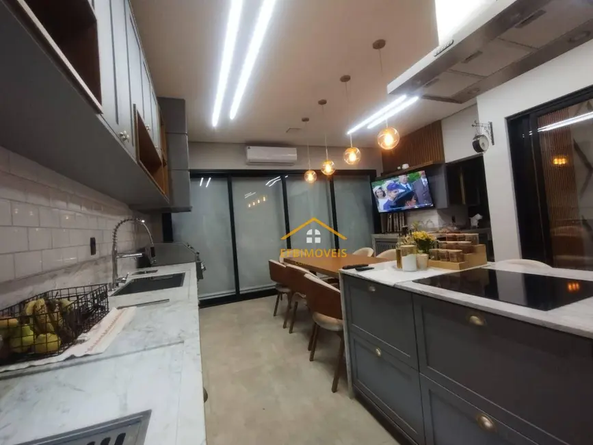Foto 1 de Casa com 3 quartos à venda, 328m2 em Nova Odessa - SP