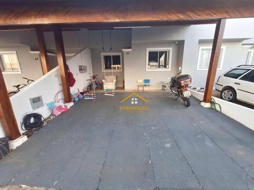 Foto 2 de Sobrado com 2 quartos à venda, 135m2 em Jardim Capuava, Nova Odessa - SP