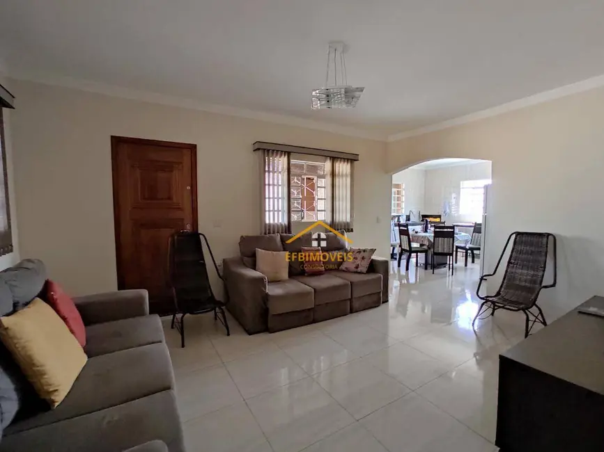 Foto 9 de Chácara com 3 quartos à venda, 1113m2 em Recanto Las Palmas, Nova Odessa - SP