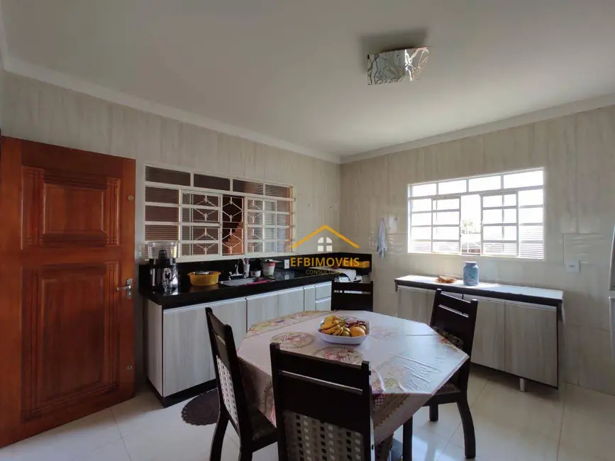 Foto 5 de Chácara com 3 quartos à venda, 1113m2 em Recanto Las Palmas, Nova Odessa - SP