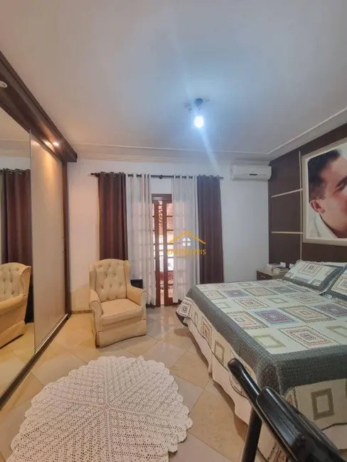 Foto 9 de Casa com 3 quartos à venda, 300m2 em Residencial Santa Luiza I, Nova Odessa - SP