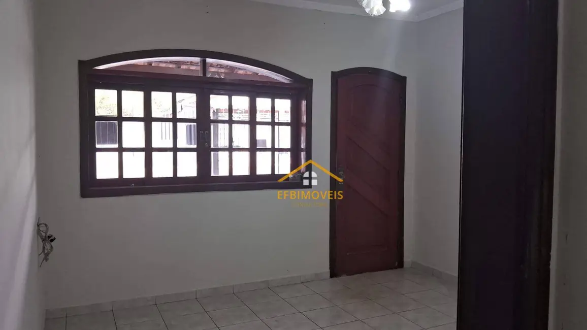 Foto 1 de Casa com 2 quartos à venda, 200m2 em Jardim Santa Rosa, Nova Odessa - SP