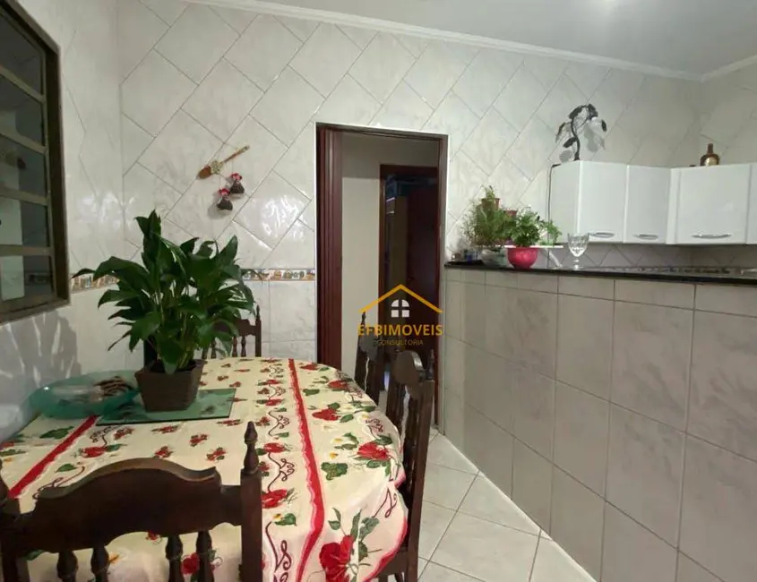 Foto 2 de Casa com 3 quartos à venda, 200m2 em Jardim da Alvorada, Nova Odessa - SP