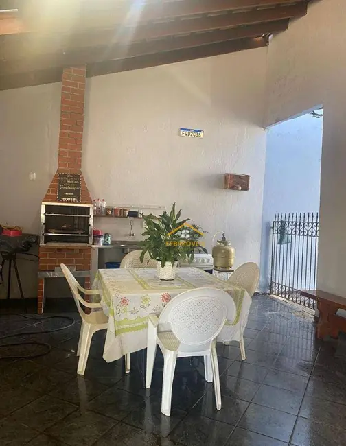 Foto 8 de Casa com 3 quartos à venda, 200m2 em Jardim da Alvorada, Nova Odessa - SP