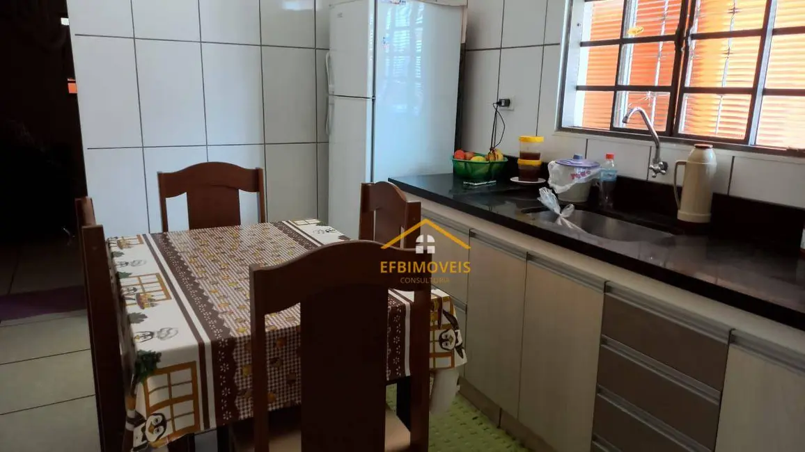 Foto 1 de Casa com 2 quartos à venda, 300m2 em Parque Residencial Klavin, Nova Odessa - SP