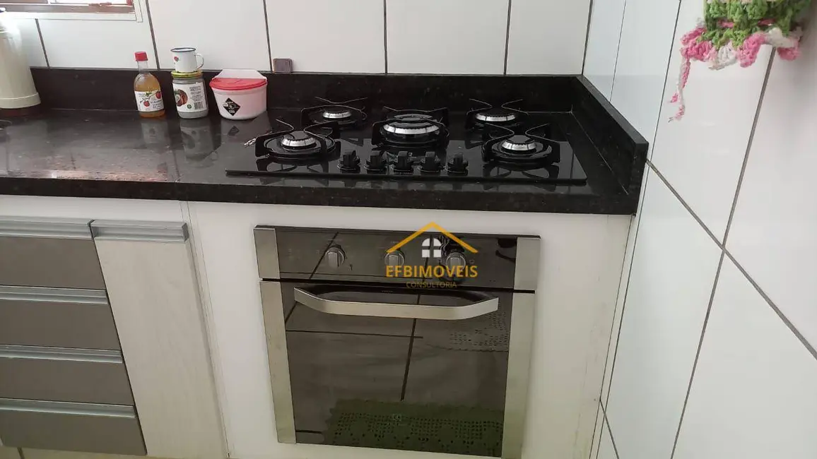 Foto 3 de Casa com 2 quartos à venda, 300m2 em Parque Residencial Klavin, Nova Odessa - SP