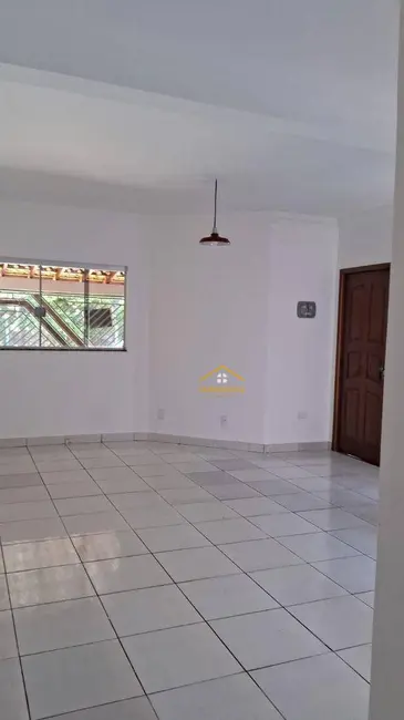 Foto 8 de Sobrado com 3 quartos à venda, 180m2 em Jardim Bela Vista, Nova Odessa - SP