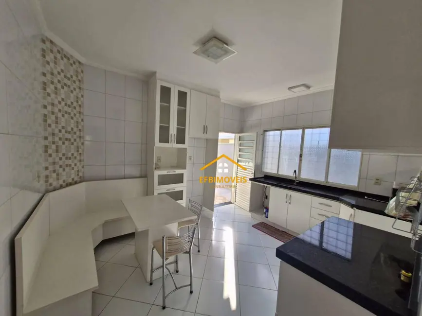 Foto 7 de Casa de Condomínio com 3 quartos à venda, 324m2 em Jardim Primavera, Nova Odessa - SP