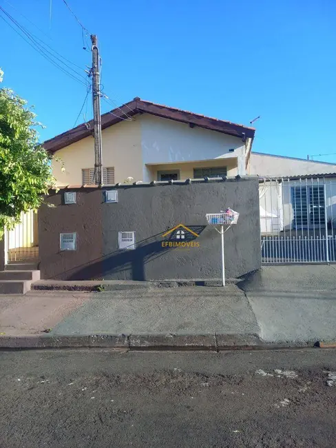 Foto 1 de Casa com 2 quartos à venda, 207m2 em Jardim de Éden, Nova Odessa - SP